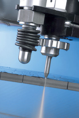 Tecnología de corte por agua con hasta 6.000 bar