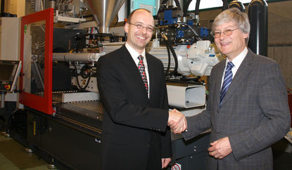 Ferromatik Milacron entrega una máquina multicomponente al IKV