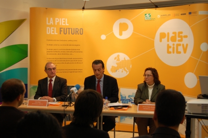 Se presenta una campaña para promocionar el plástico valenciano