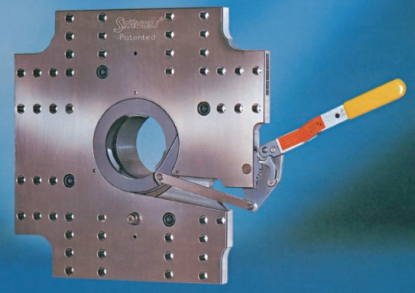 Conectores para circuitos en operaciones de moldeo de Stäubli
