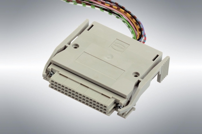 Conector hembra de engaste con nueva carcasa