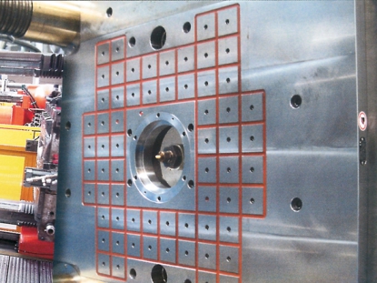 Sistema magnético electropermanente para el amarre superrápido de moldes