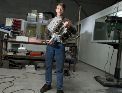 Una empresa belga utiliza una máquina Haas para fabricar un motor aeronáutico