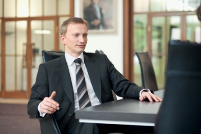 Walter usa Facebook y YouTube como herramientas de comunicación