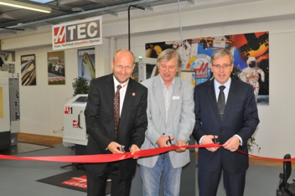 Baden-Württemberg inaugura su primer centro de formación técnica de Haas