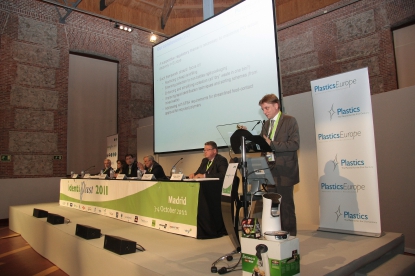 La industria plástica apuesta por alcanzar el objetivo 'cero plásticos en vertederos'