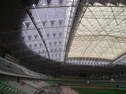 Aislamiento acústico eficiente de Basf para el tejado retráctil de un estadio deportivo chino