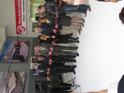 Una inauguración con mayúsculas