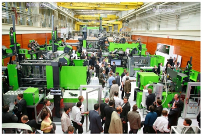 2.700 invitados interesados en el futuro de la inyección visitaron el Simposio Engel 2012