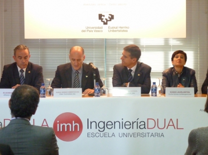 Se presenta el primer grado universitario del sistema dual en España
