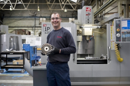 La fuerza del agua: Gilkes se vale de máquinas-herramienta CNC último modelo de Haas