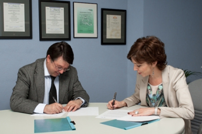 Se firma un acuerdo de colaboración para la certificación del Directivo Público Profesional (DPP)