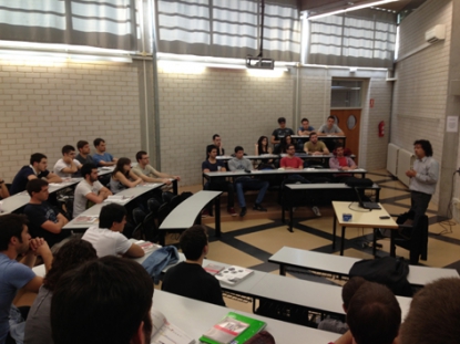 Dormer organiza un evento en la universidad junto con el distribuidor EsUtil