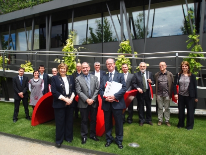 La Universidad de Girona, la Universidad Politécnica de Catalunya-BarcelonaTech y Comexi Group crean una cátedra de empresa para innovar en la producción de envases flexibles