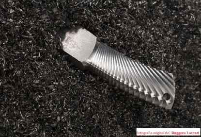 Haas provee máquinas flexibles para la fabricación de navajas versátiles