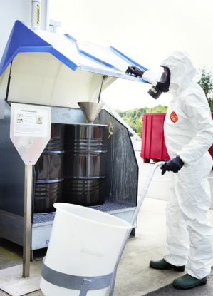 Mono desechable flexible y ligero para una protección cómoda y efectiva contra productos químicos