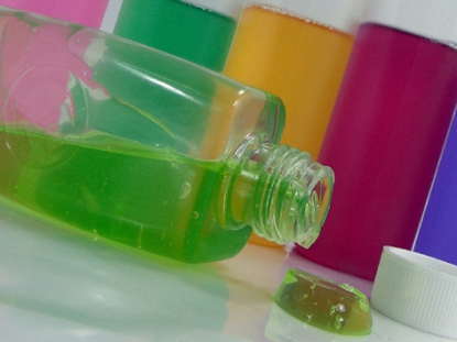 Revolucionaria botella biodegradable para productos de droguería y parafarmacia