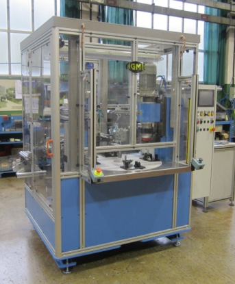 Máquinas a medida para aplicaciones especiales de ensamblaje del sector de automoción