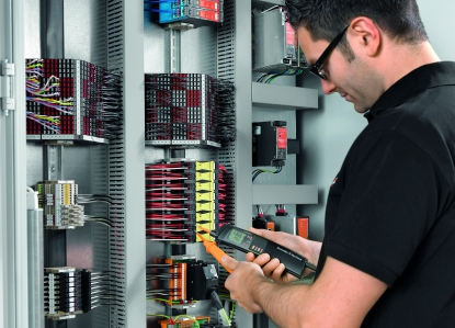 Comprobadores de tensión con funciones adicionales