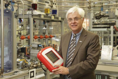 Controlar la fábrica del futuro con un teléfono inteligente