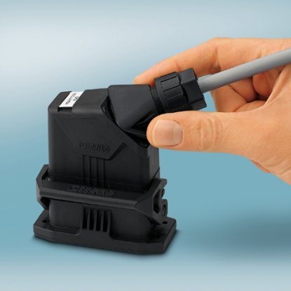 Conector rectangular en diseño estrecho