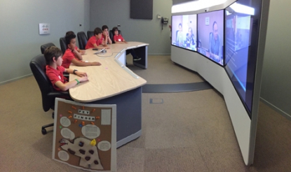 Escolares españoles y americanos muestran su proyecto de Internet of Things a través de la TelePresencia de Cisco