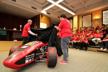 La E.T.S.I. de Bilbao presenta el monoplaza con el que competirá en Silverstone