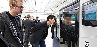 Arburg presenta dos freeformer en formnext