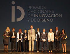 Iberdrola recoge el Premio Nacional de Innovación y Diseño 2015 de manos de Sus Majestades los Reyes