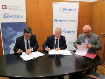 PlasticsEurope y la Universidad Rovira i Virgili difundirán el conocimiento científico de los plásticos entre los estudiantes