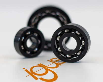 Rodamientos de bolas fabricados en plástico