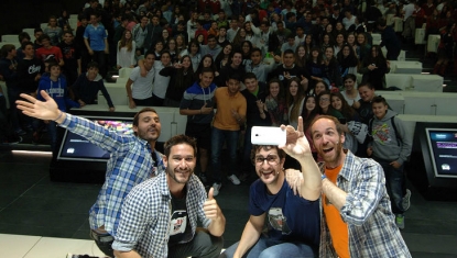 Monólogos humorísticos despiertan vocaciones científicas en Bilbao