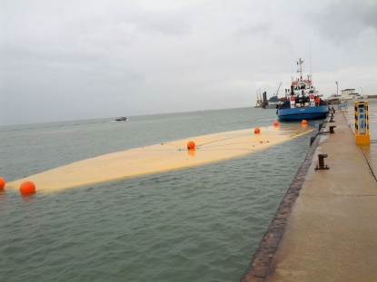 XXL Refresh desarrolla un contenedor flexible flotante para el transporte marítimo de grandes volúmenes de agua