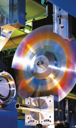 Kinkelder triunfa con sus cuchillas para sierras circulares con el apoyo de Vollmer