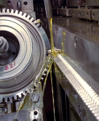 Aceite de corte sintético sin etiquetado de peligrosidad, totalmente exento de compuestos clorados