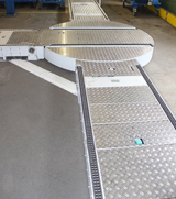 El montaje de travesaños se beneficia del sistema de transporte Knoll