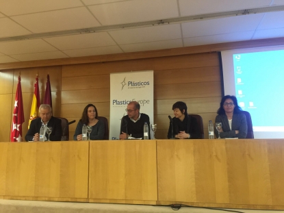 El futuro de los polímeros pasa por la I+D