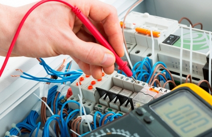 El Col-legi D'Enginyers Técnics Industrials de Barcelona obtiene la acreditación para certificar expertos en instalaciones de baja tensión