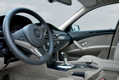 Lubricantes de alta eficiencia especialmente desarrollados para juntas de estanqueidad, guías y puntos de fricción de plástico