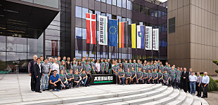 56 nuevos aprendices y estudiantes universitarios, en la sede de Arburg