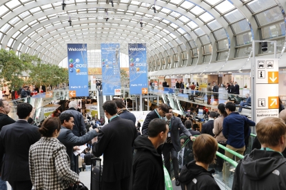 Innovaciones en materiales avanzados y bioplásticos