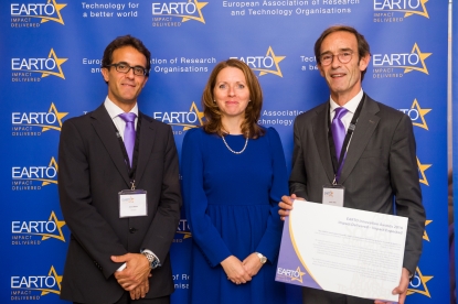 Centros de investigación europeos premian una tecnología de ultrasonidos de Eurecat para fabricar micropiezas de plástico