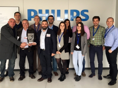 Favram recibe el premio 'Best Supplier 2016' de la fábrica de Philips Lighting Valladolid