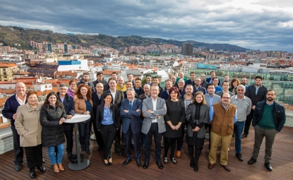 Izar rompe todos los registros