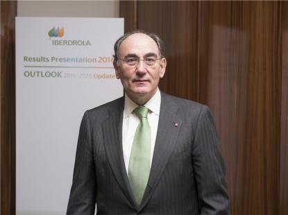 Iberdrola invierte 4.264 millones de euros (+32,3%) e incorpora a 2.638 personas en 2016