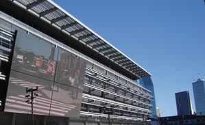 El complejo Victory Park resiste temperaturas extremas gracias a los cables chainflex de igus