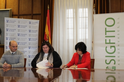 La Universidad de Alcalá estudiará cómo reducir la huella de carbono del Sistema de Recogida Sigfito