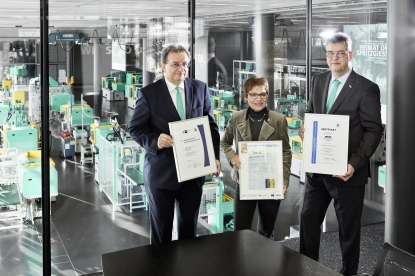 Arburg logra una triple distinción para su formación profesional