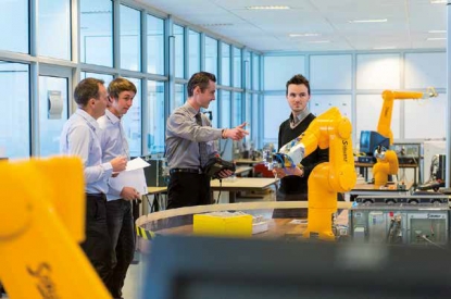 Los robots Stäubli triunfan en los procesos de la industria del plástico