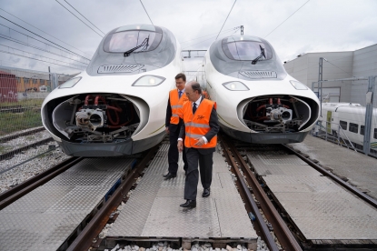 El Vicepresidente de la Comisión Europea visita el proyecto de innovación de Talgo financiado por el BEI